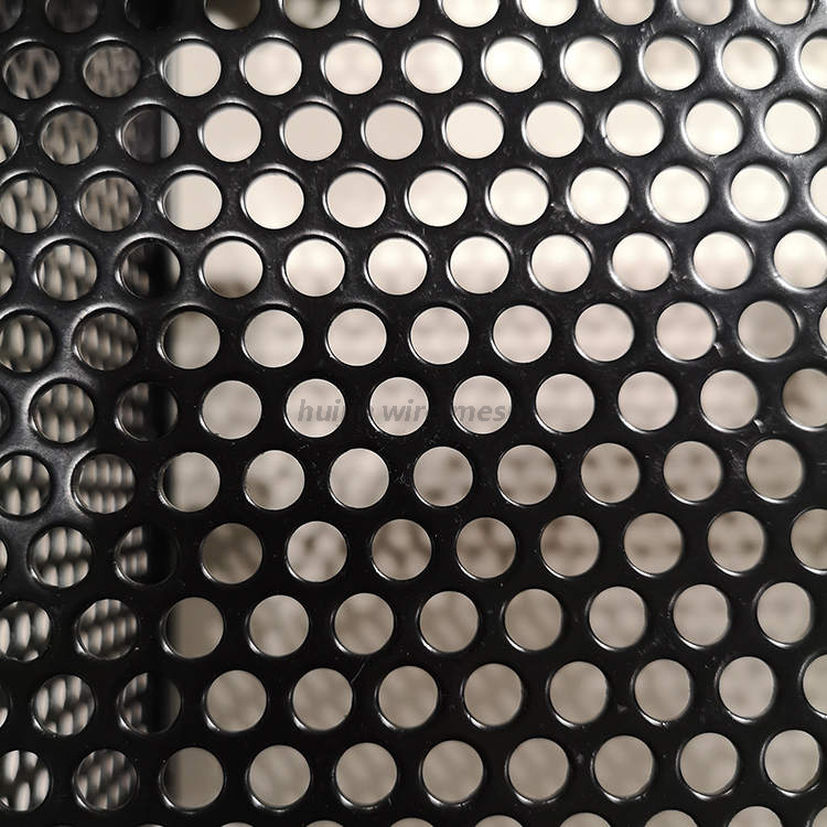 Round Staggered Perforated Metal